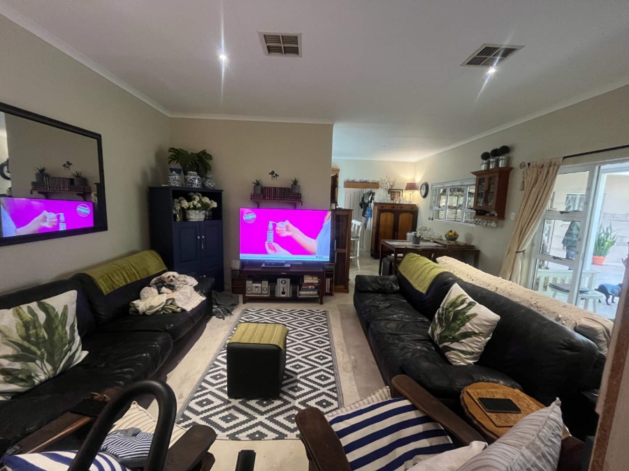 5 Bedroom Property for Sale in Keidebees Northern Cape